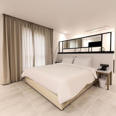H Moment Hotel Songjeong Μπουσάν Εξωτερικό φωτογραφία
