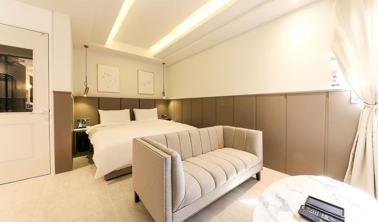 H Moment Hotel Songjeong Μπουσάν Εξωτερικό φωτογραφία
