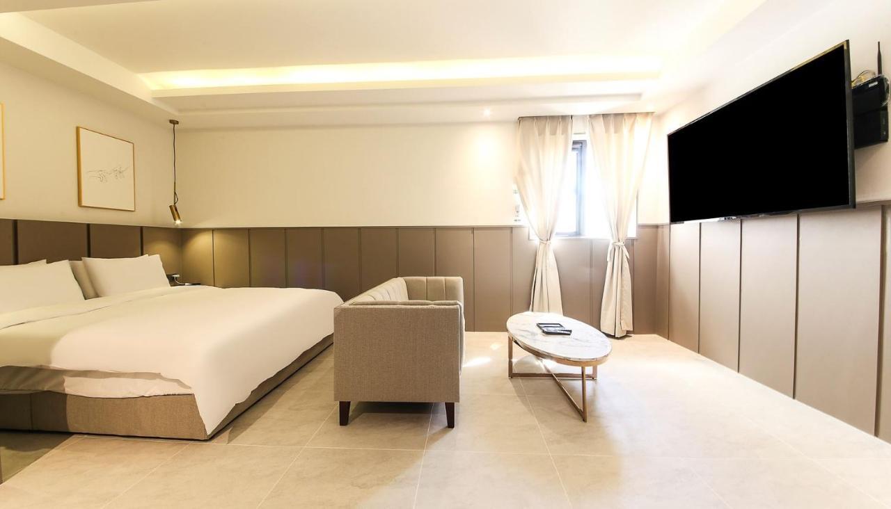 H Moment Hotel Songjeong Μπουσάν Εξωτερικό φωτογραφία